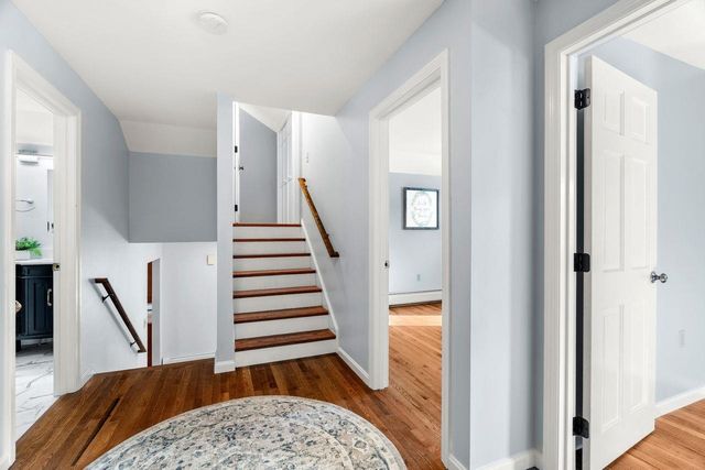 24 Beechwood Road, Hudson, NH 03051