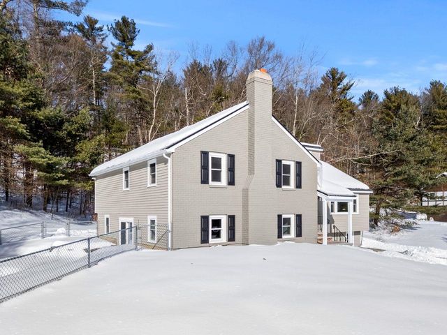 24 Beechwood Road, Hudson, NH 03051
