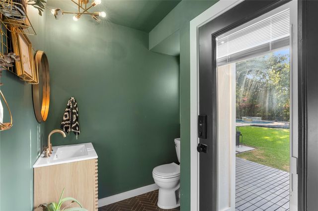 407 Canyon Wren DR, Buda, TX 78610