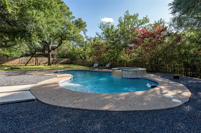 407 Canyon Wren DR, Buda, TX 78610