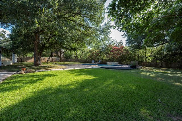407 Canyon Wren DR, Buda, TX 78610