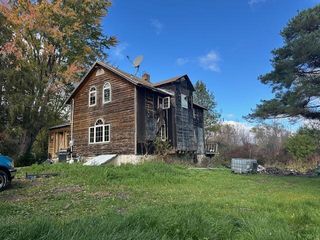 1682 Sherman ROAD, Jackson, WI 53037