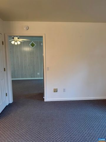 670 BABER LN, Scottsville, VA 24590