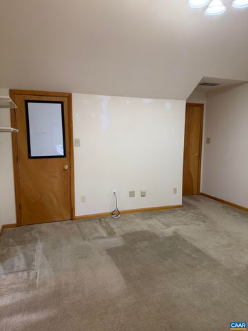 670 BABER LN, Scottsville, VA 24590