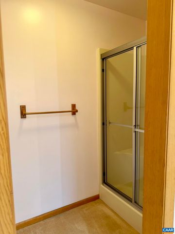 670 BABER LN, Scottsville, VA 24590