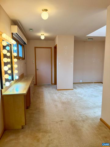 670 BABER LN, Scottsville, VA 24590