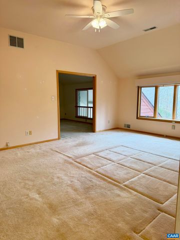 670 BABER LN, Scottsville, VA 24590