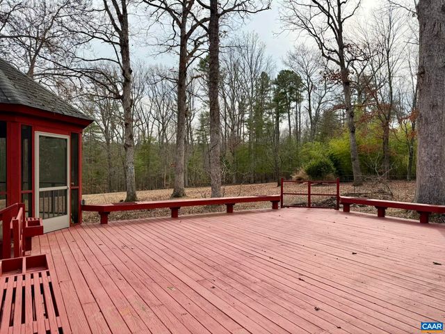 670 BABER LN, Scottsville, VA 24590