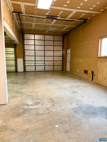 670 BABER LN, Scottsville, VA 24590