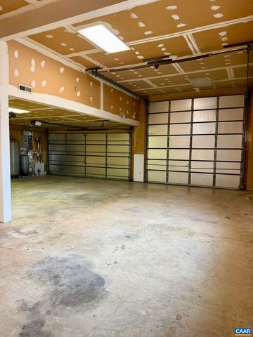 670 BABER LN, Scottsville, VA 24590