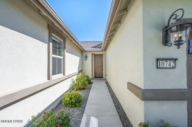 10742 Ridgebrook Drive, Reno, NV 89521