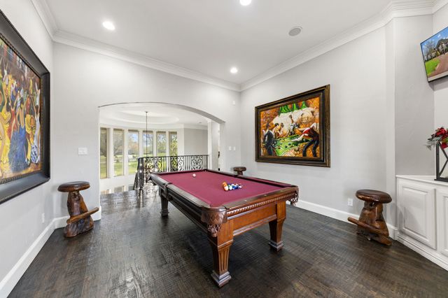 332 Sedona Falls Drive, Sunnyvale, TX 75182