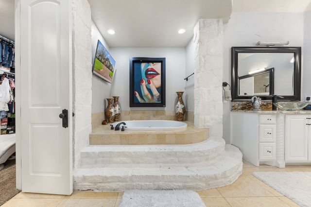 332 Sedona Falls Drive, Sunnyvale, TX 75182