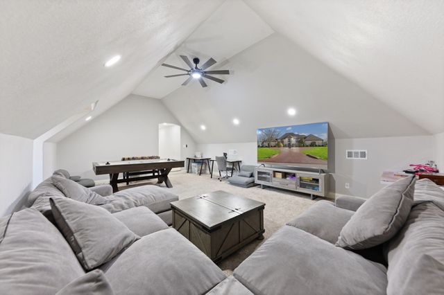 332 Sedona Falls Drive, Sunnyvale, TX 75182