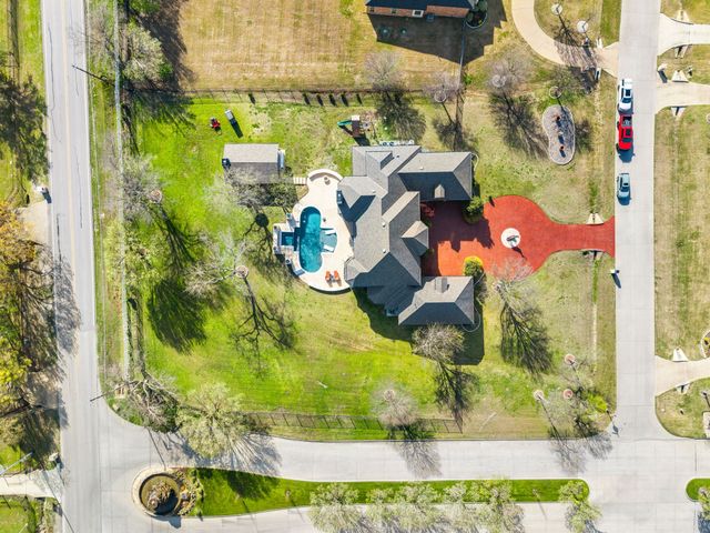 332 Sedona Falls Drive, Sunnyvale, TX 75182