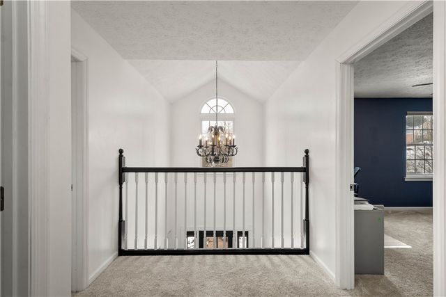 221 Arrowhead Ln, Nottingham, PA 15330