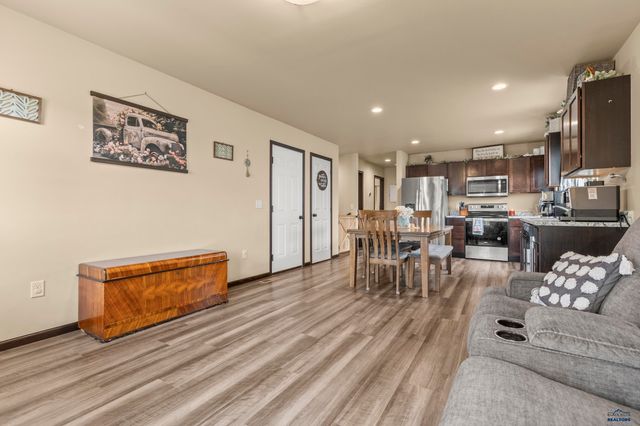 524 DIAMOND RIDGE BOULEVARD, Rapid City, SD 57703