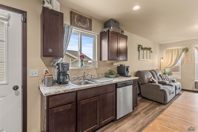 524 DIAMOND RIDGE BOULEVARD, Rapid City, SD 57703