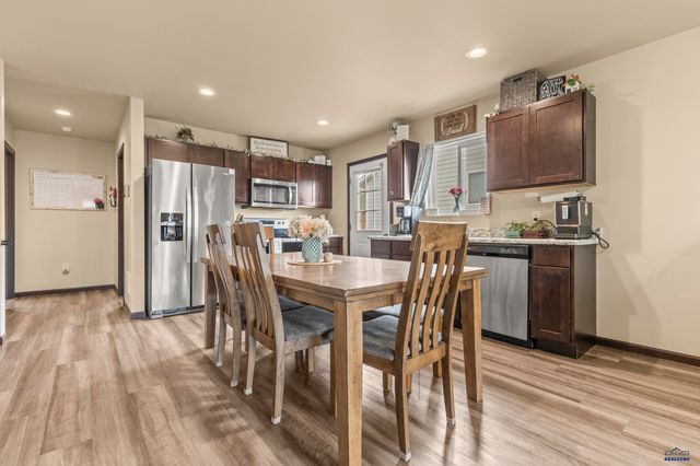 524 DIAMOND RIDGE BOULEVARD, Rapid City, SD 57703