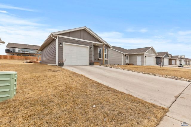 524 DIAMOND RIDGE BOULEVARD, Rapid City, SD 57703
