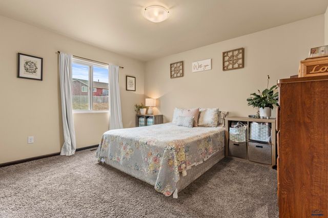 524 DIAMOND RIDGE BOULEVARD, Rapid City, SD 57703