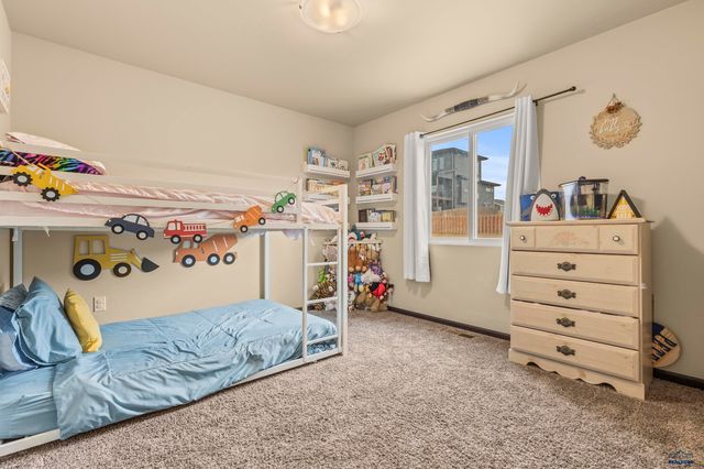 524 DIAMOND RIDGE BOULEVARD, Rapid City, SD 57703