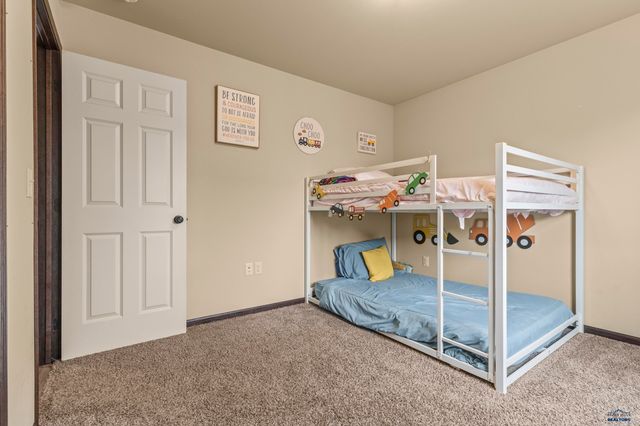 524 DIAMOND RIDGE BOULEVARD, Rapid City, SD 57703