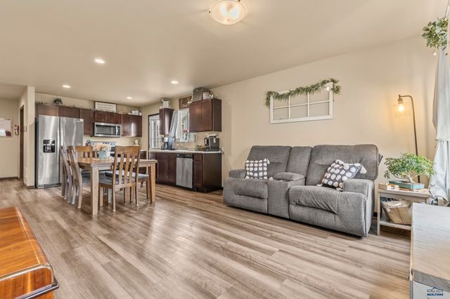 524 DIAMOND RIDGE BOULEVARD, Rapid City, SD 57703