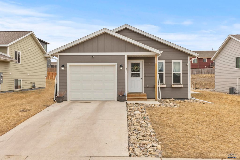 524 DIAMOND RIDGE BOULEVARD, Rapid City, SD 57703