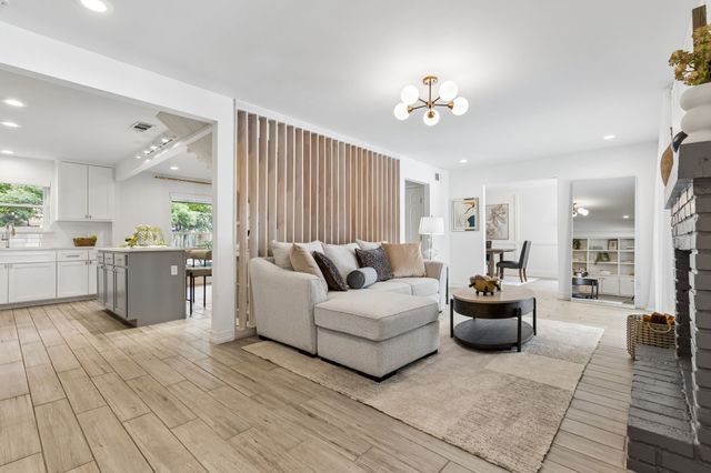 2617 Beechmont Drive, Dallas, TX 75228