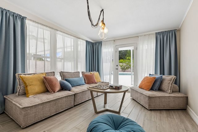 2617 Beechmont Drive, Dallas, TX 75228