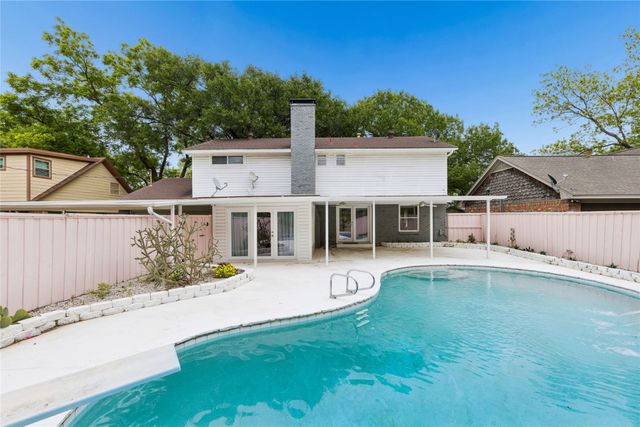 2617 Beechmont Drive, Dallas, TX 75228