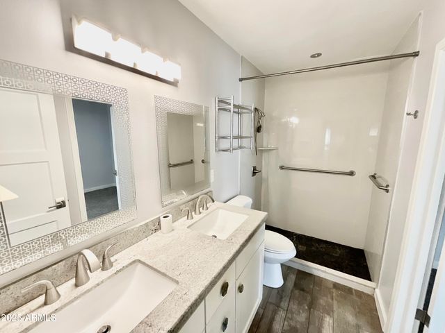 1705 W CAMPBELL Avenue, Phoenix, AZ 85015