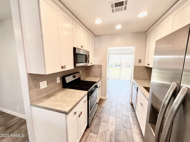 1705 W CAMPBELL Avenue, Phoenix, AZ 85015