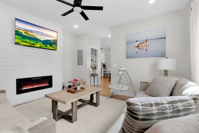 795 19th Ave, W, Springfield, TN 37172