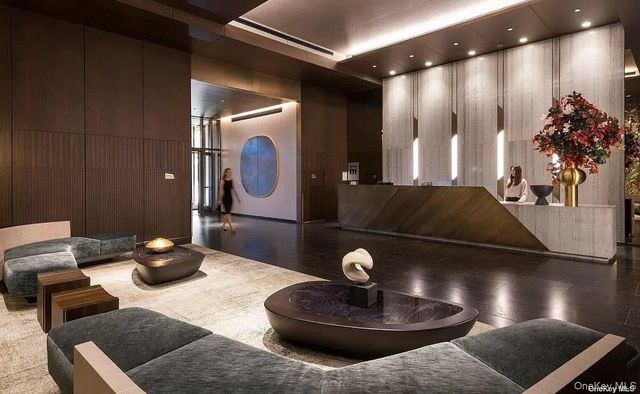 13327 39th Avenue 5Q, Flushing, NY 11354