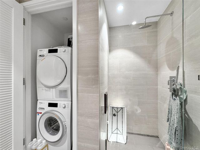 13327 39th Avenue 5Q, Flushing, NY 11354