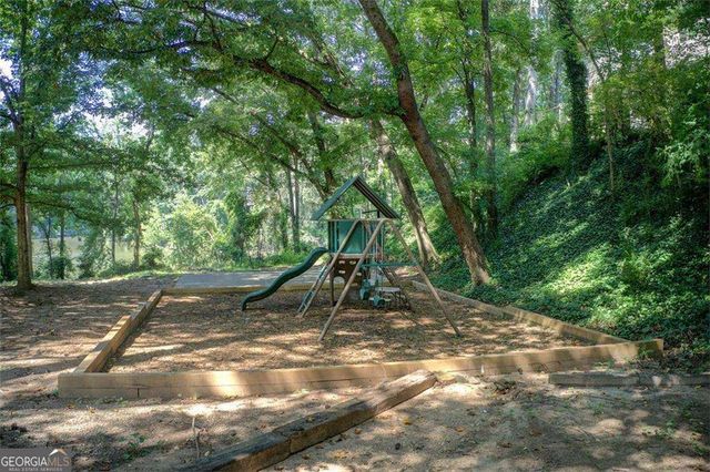 3604 Stonewall Court SE, Atlanta, GA 30339