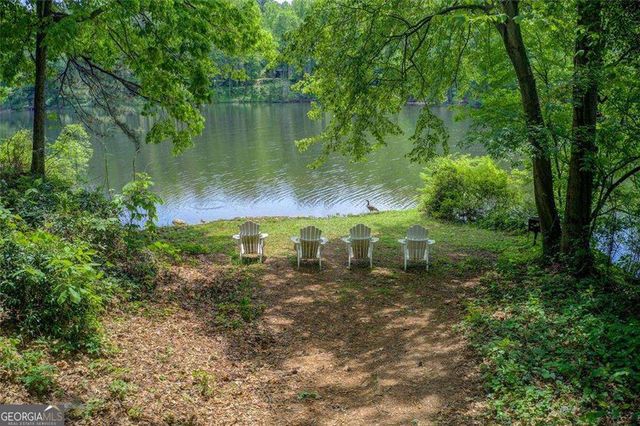 3604 Stonewall Court SE, Atlanta, GA 30339