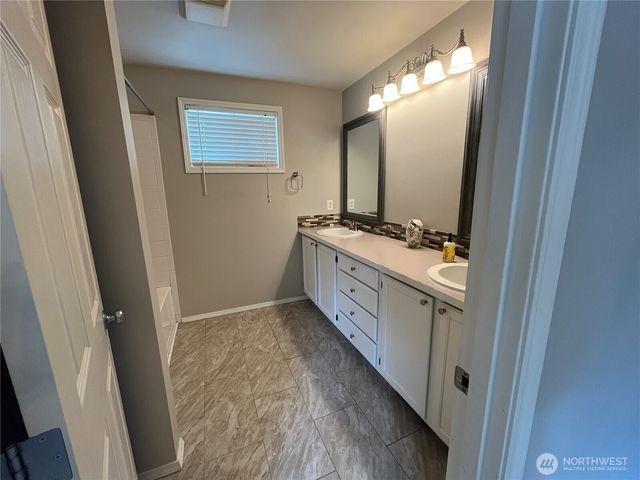 14912 87th Avenue E, Puyallup, WA 98375