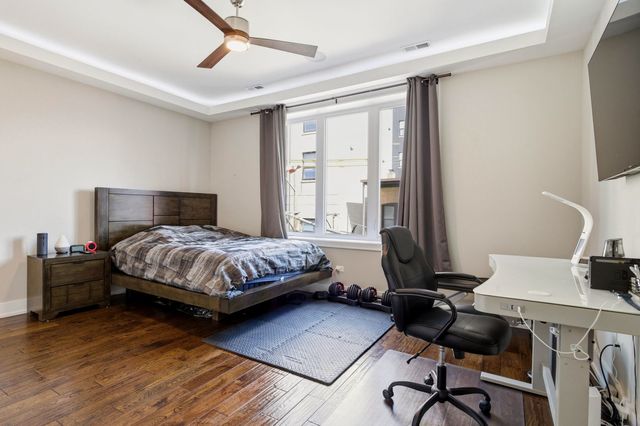 1418 W Fillmore Street 3W, Chicago, IL 60607