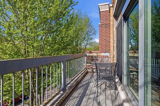 1418 W Fillmore Street 3W, Chicago, IL 60607