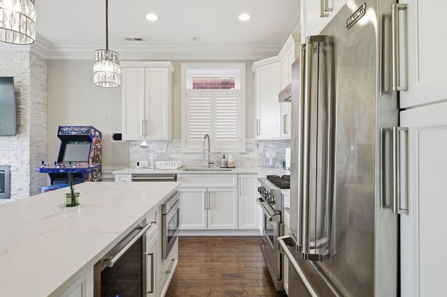 1418 W Fillmore Street 3W, Chicago, IL 60607