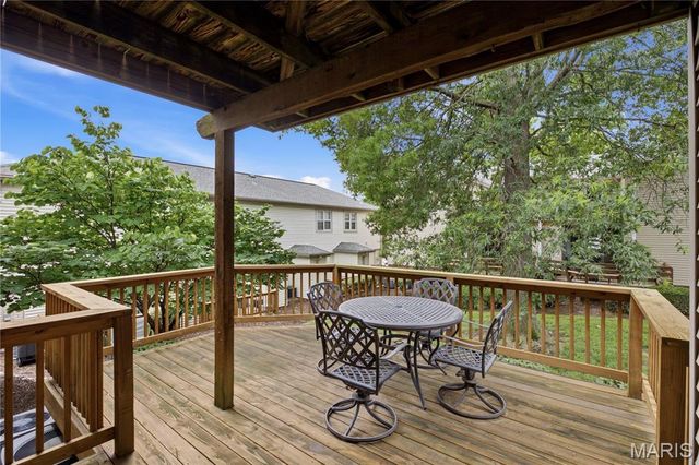 1443 Bobolink Place, Brentwood, MO 63144
