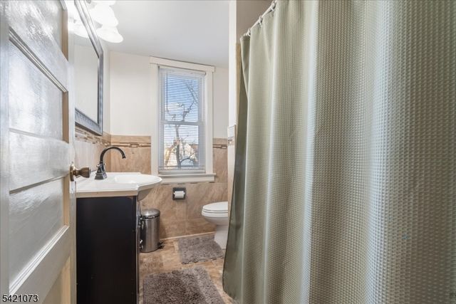 117 Pershing Ave, Roselle Park Boro, NJ 07204