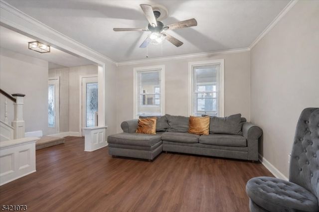 117 Pershing Ave, Roselle Park Boro, NJ 07204