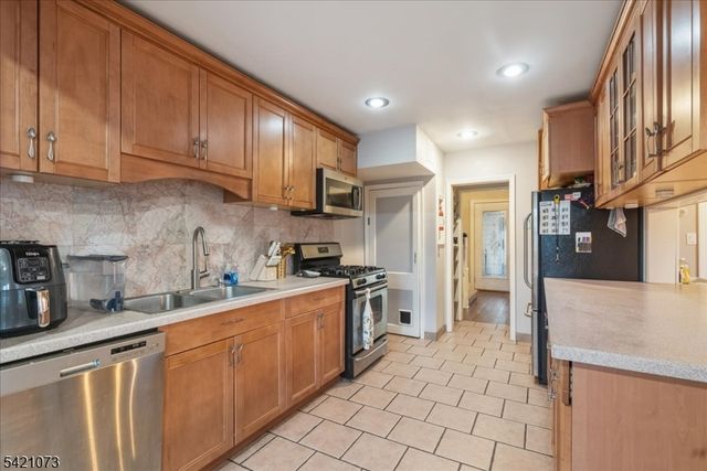 117 Pershing Ave, Roselle Park Boro, NJ 07204