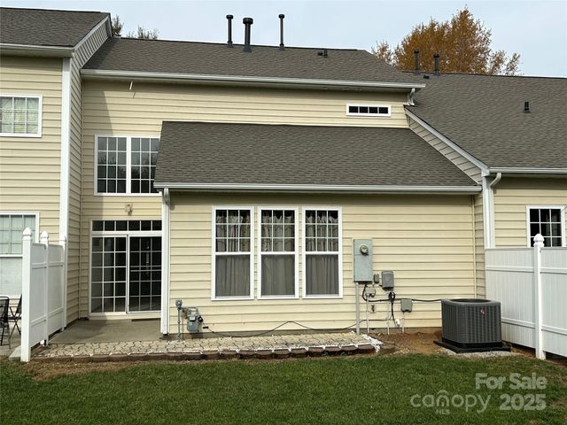 8649 Brookings Drive, Charlotte, NC 28269