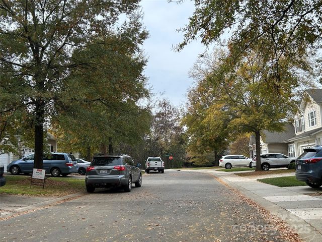 8649 Brookings Drive, Charlotte, NC 28269