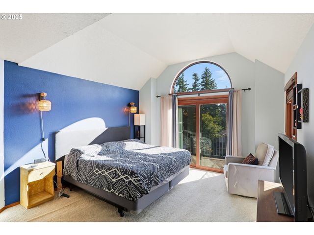 7655 RIDGEWOOD Dr, Gladstone, OR 97027